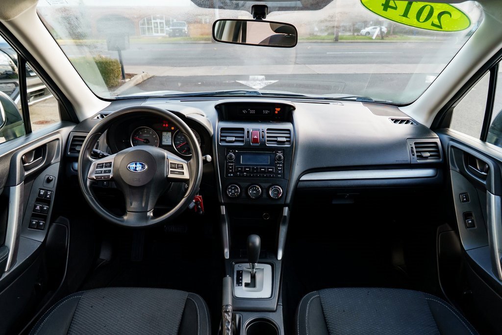 Used 2014 Subaru Forester 2.5i image 9