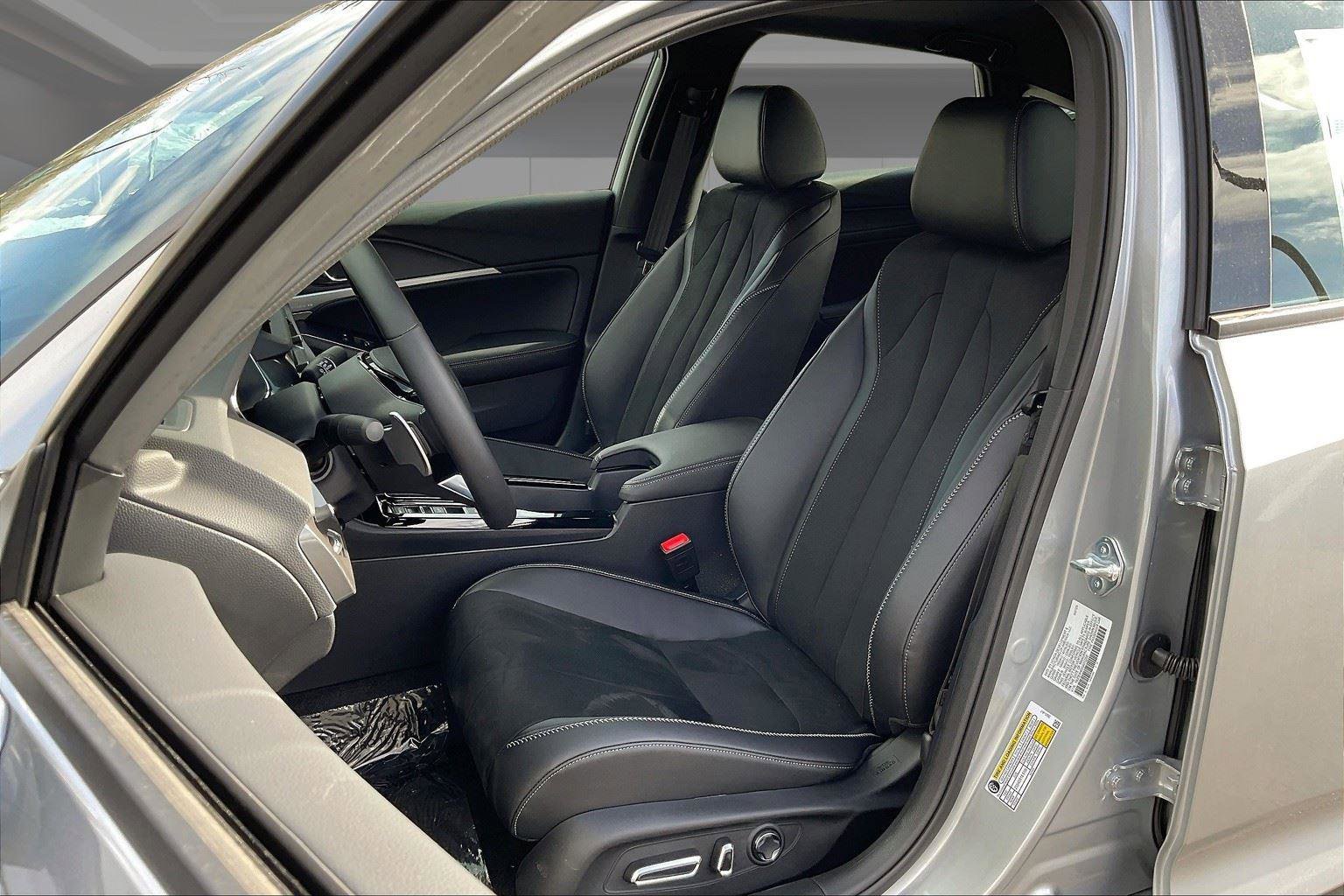 New 2025 Acura Integra A-Spec image 9