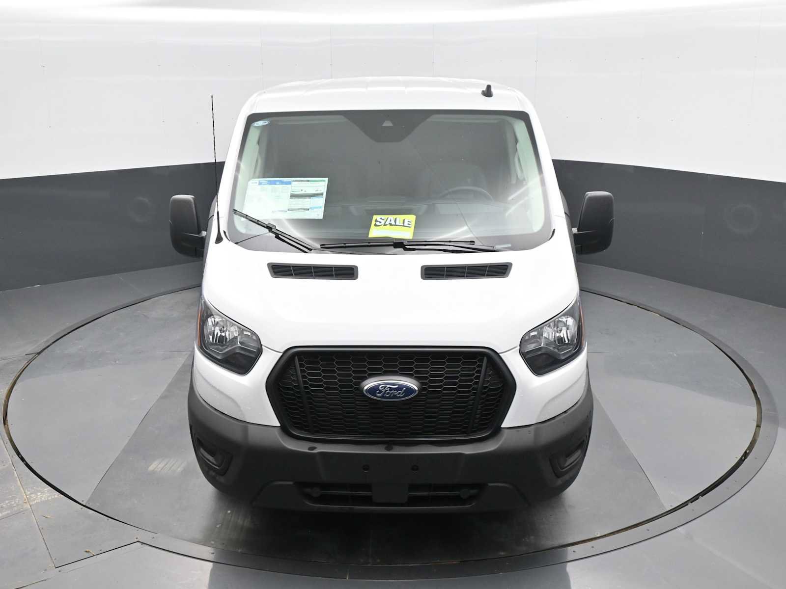 New 2024 Ford Transit 250 148 Medium Roof RWD image 23