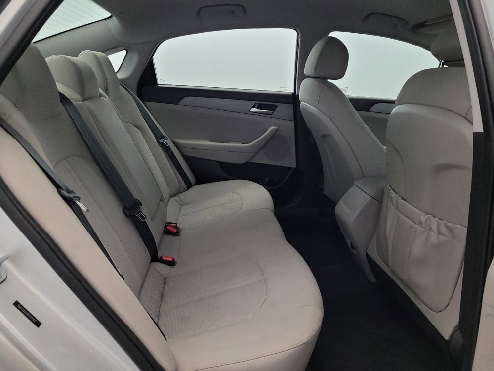 Used 2019 Hyundai Sonata SE FWD image 19