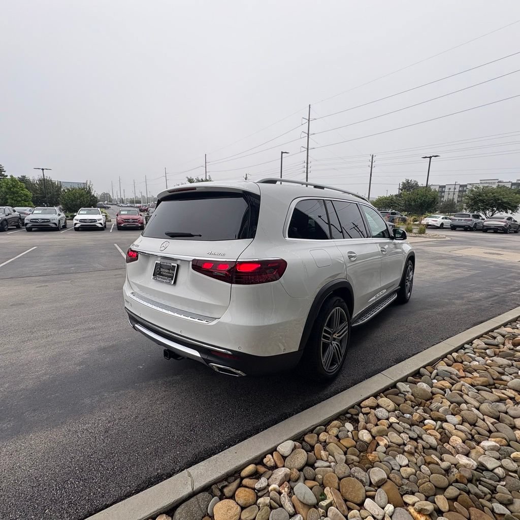Used 2024 Mercedes-Benz GLS 450 4MATIC image 6