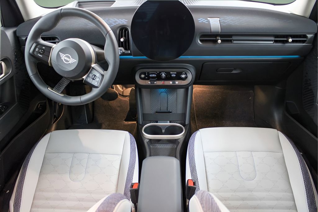 Used 2025 MINI Cooper S image 18