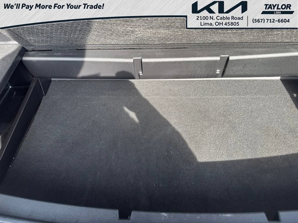 Used 2021 Ford Explorer XLT w/ Equipment Group 202A AWD/4WD image 22
