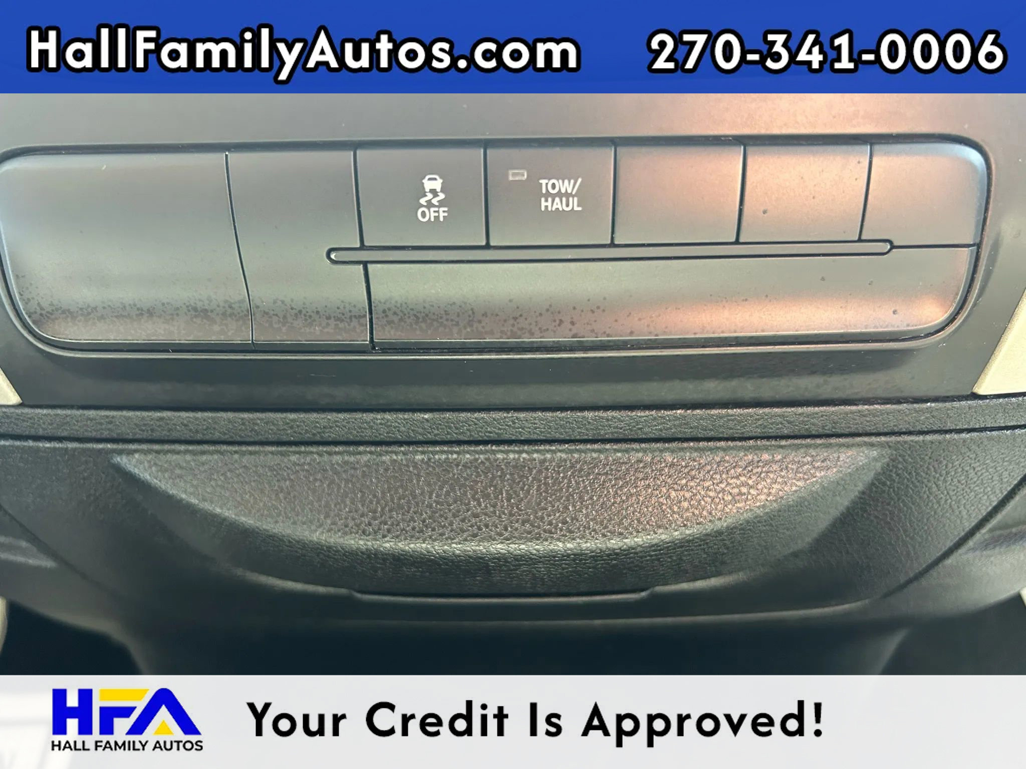 Used 2019 RAM 1500 Classic SLT image 25