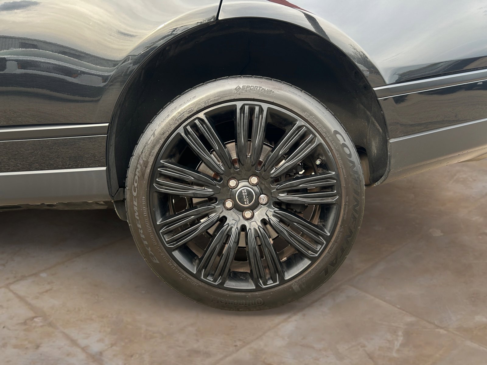 Used 2019 Land Rover Range Rover HSE image 30