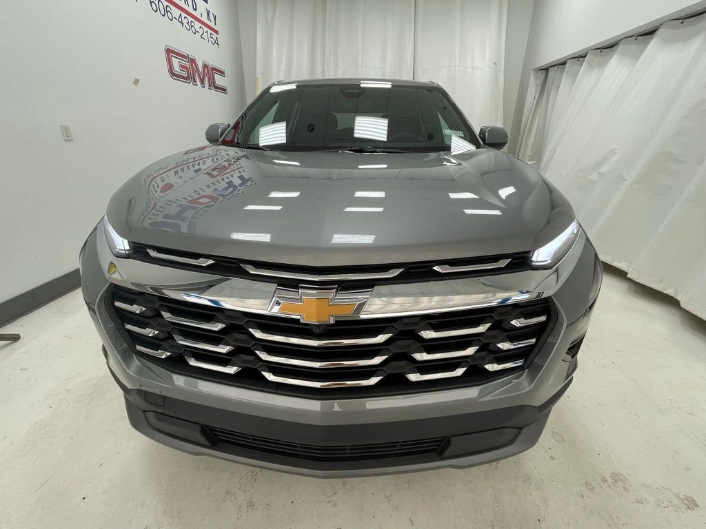 New 2026 Chevrolet Equinox LT AWD/4WD image 2