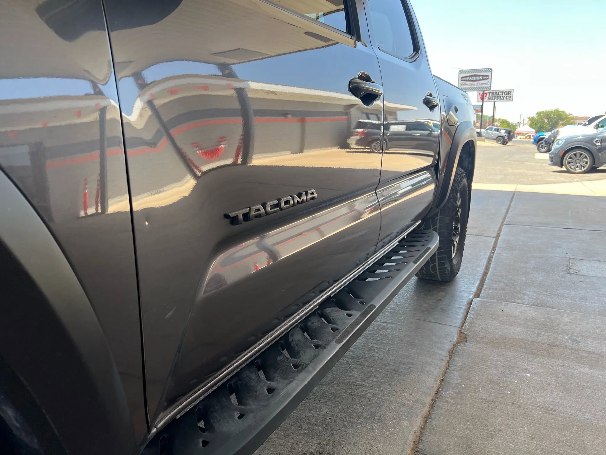 Used 2019 Toyota Tacoma TRD Off-Road image 38