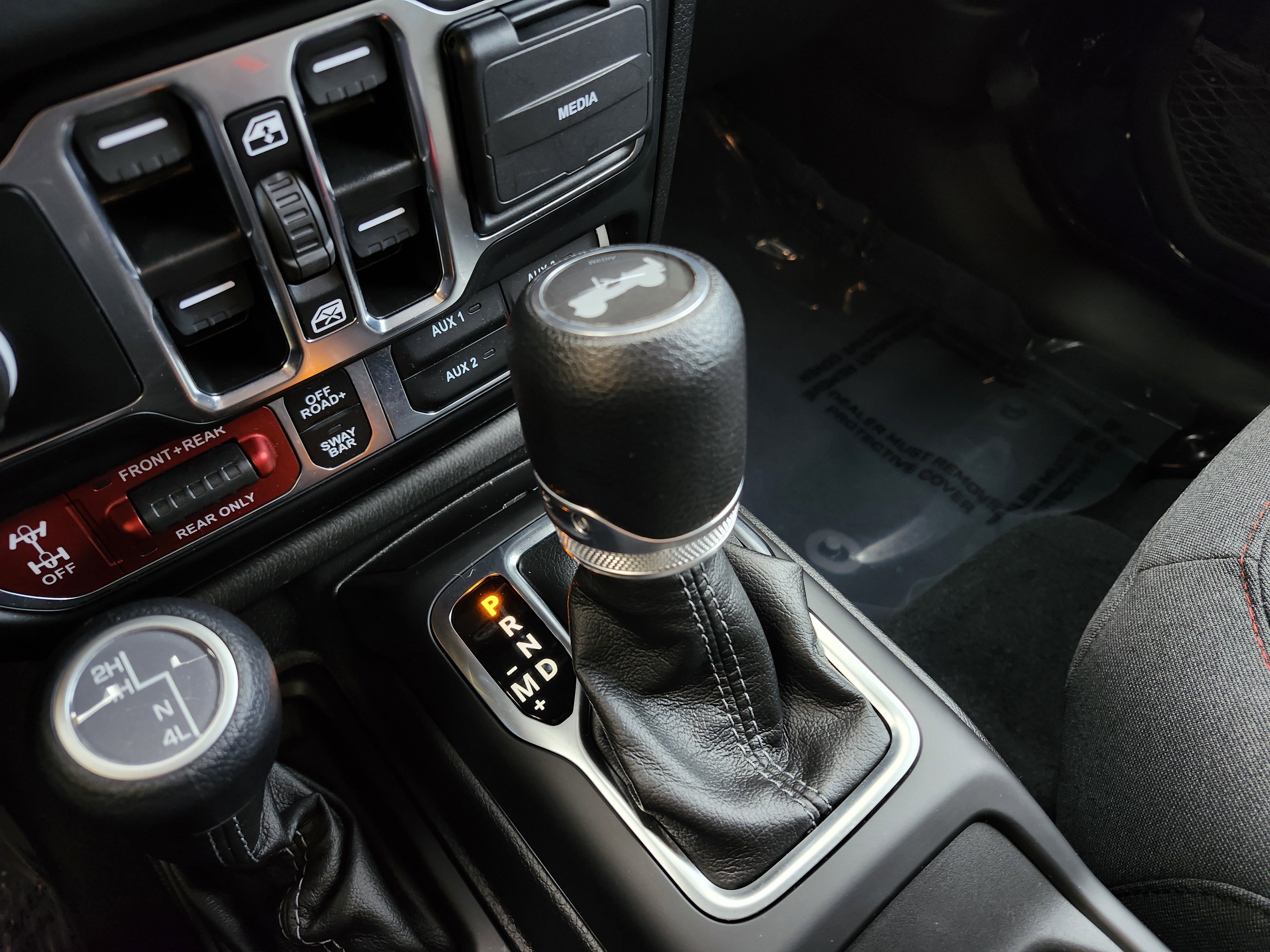 Used 2024 Jeep Wrangler Rubicon w/ Convenience Group image 10