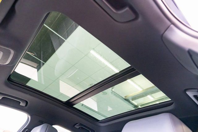 Used 2023 Audi Q3 2.0T Premium Plus w/ Premium Plus Package AWD/4WD image 21