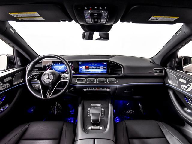 Certified 2025 Mercedes-Benz GLS 450 4MATIC image 3