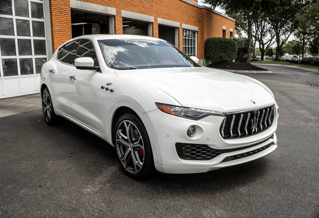 Used 2023 Maserati Levante GT AWD/4WD image 6