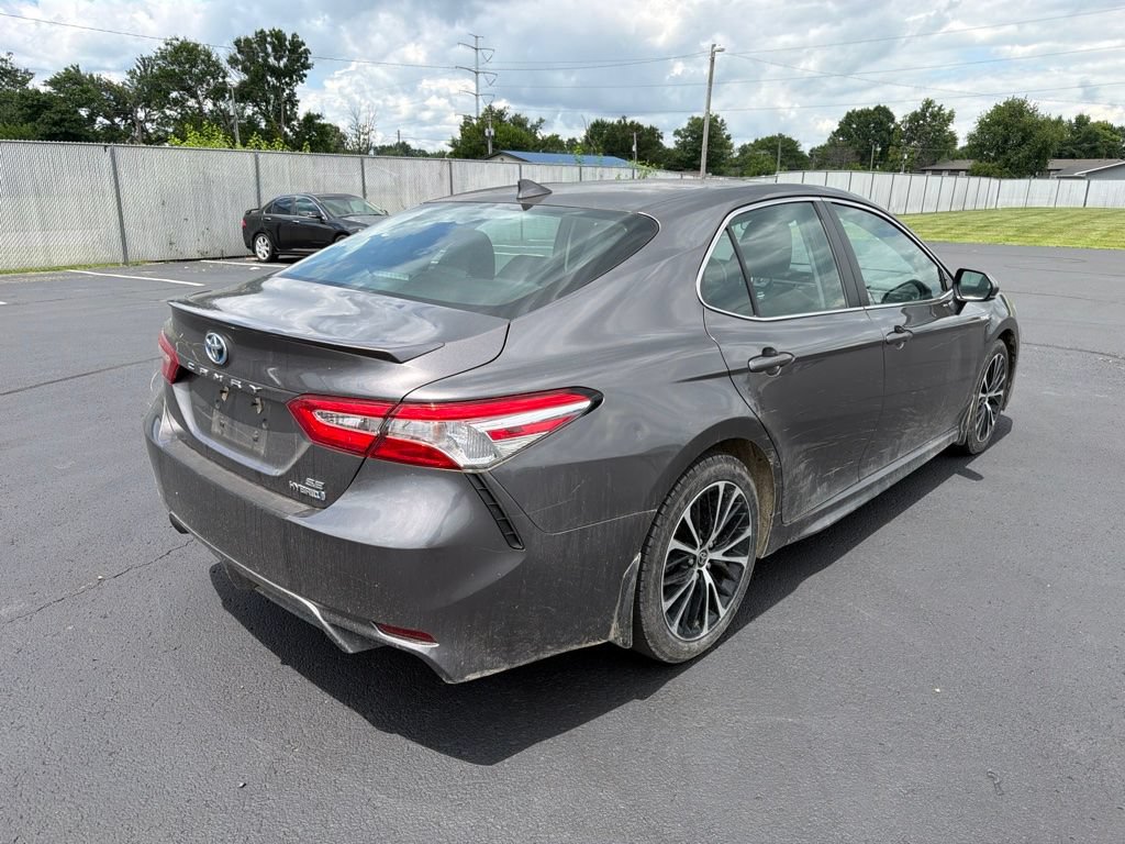 Used 2020 Toyota Camry SE FWD image 7