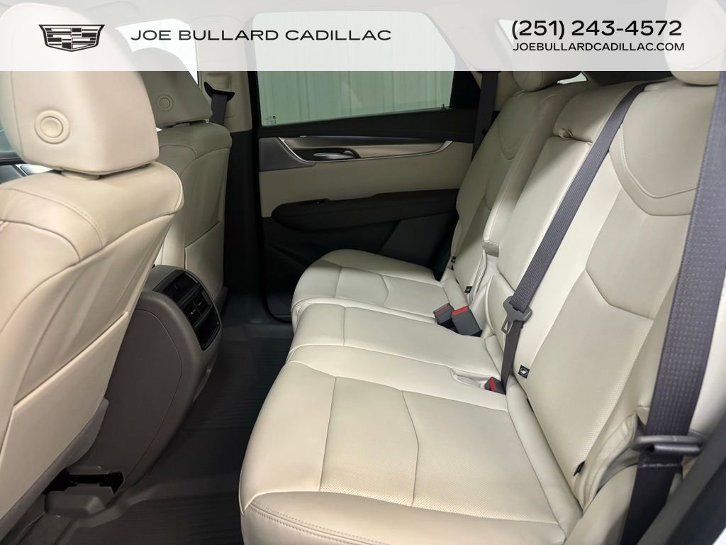 New 2025 Cadillac XT5 Premium Luxury w/ LPO, Floor Liner Package image 17