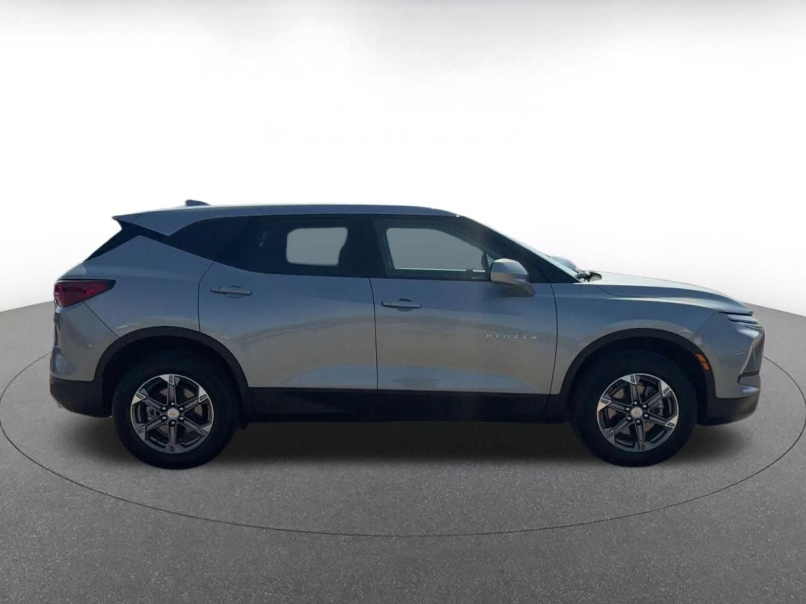 Used 2026 Chevrolet Blazer LT FWD image 16