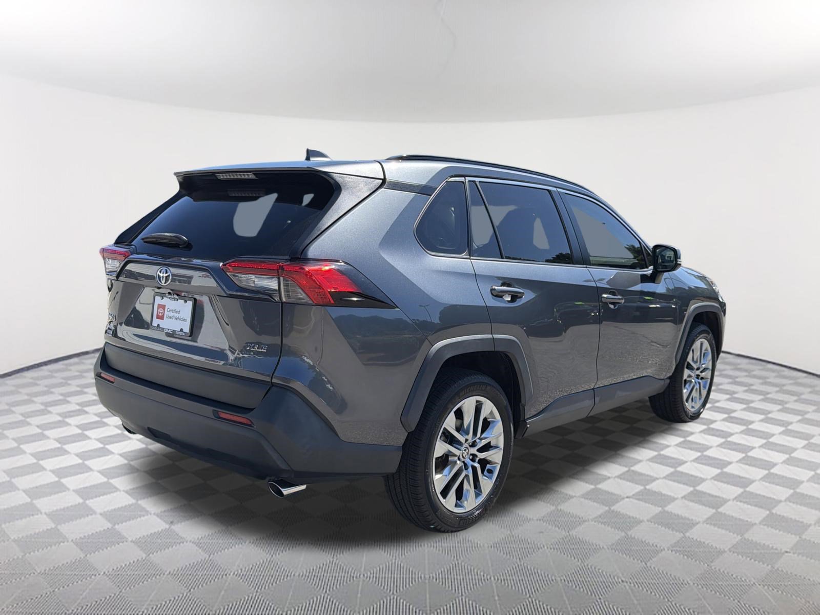 Certified 2020 Toyota RAV4 XLE Premium FWD image 16
