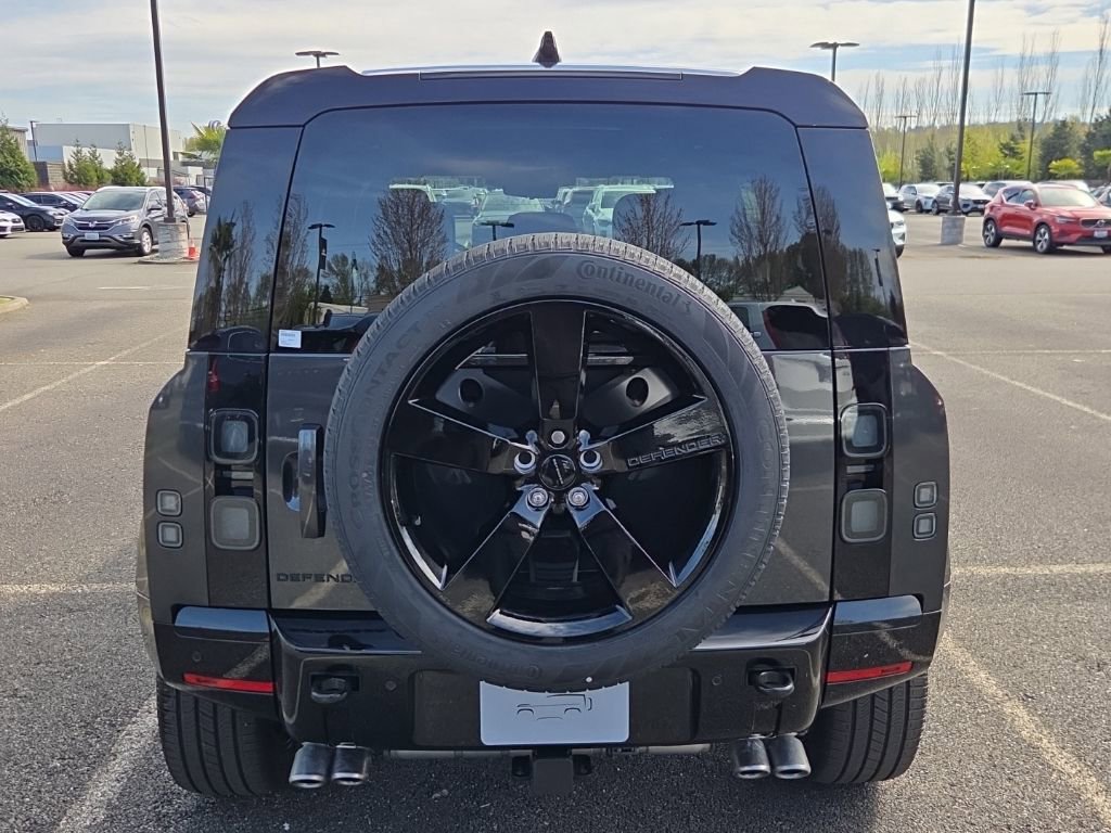 New 2026 Land Rover Defender 110 X-Dynamic SE AWD/4WD image 6