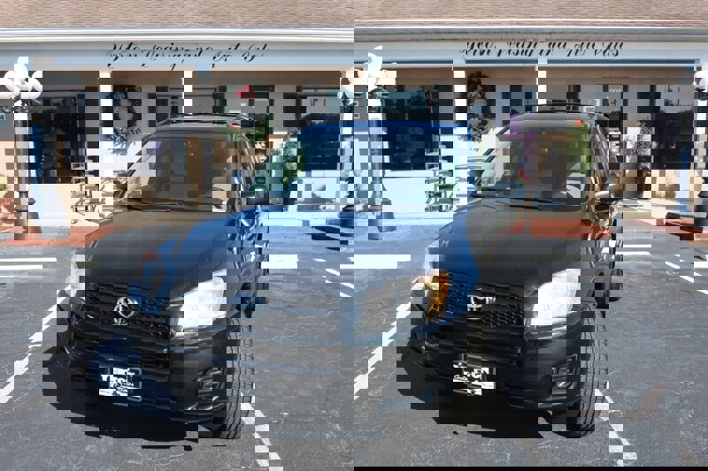 Used 2012 Toyota RAV4 4WD w/ Value Pkg image 2