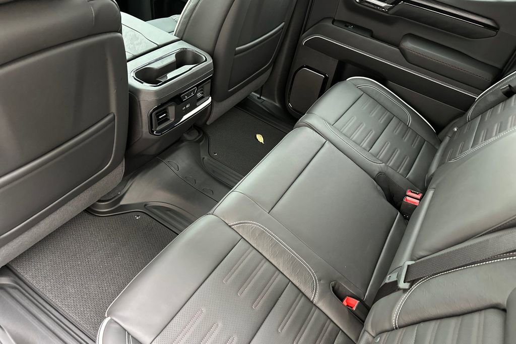 Used 2026 GMC Sierra 1500 AT4X image 9