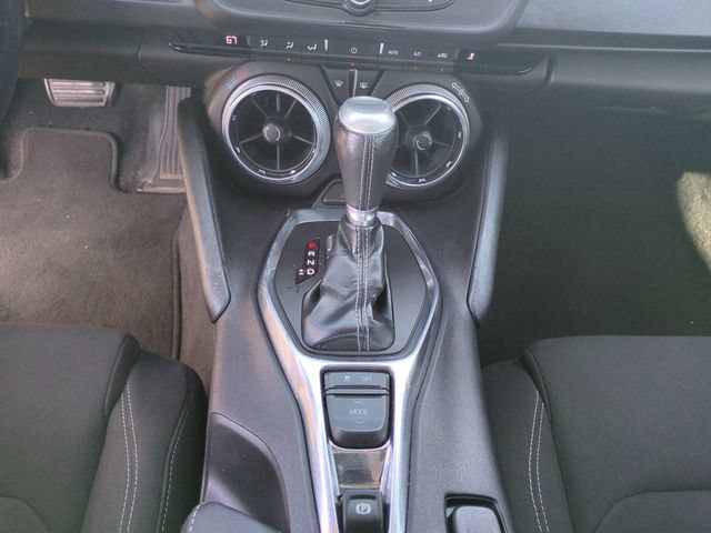 Used 2019 Chevrolet Camaro LT RWD image 17