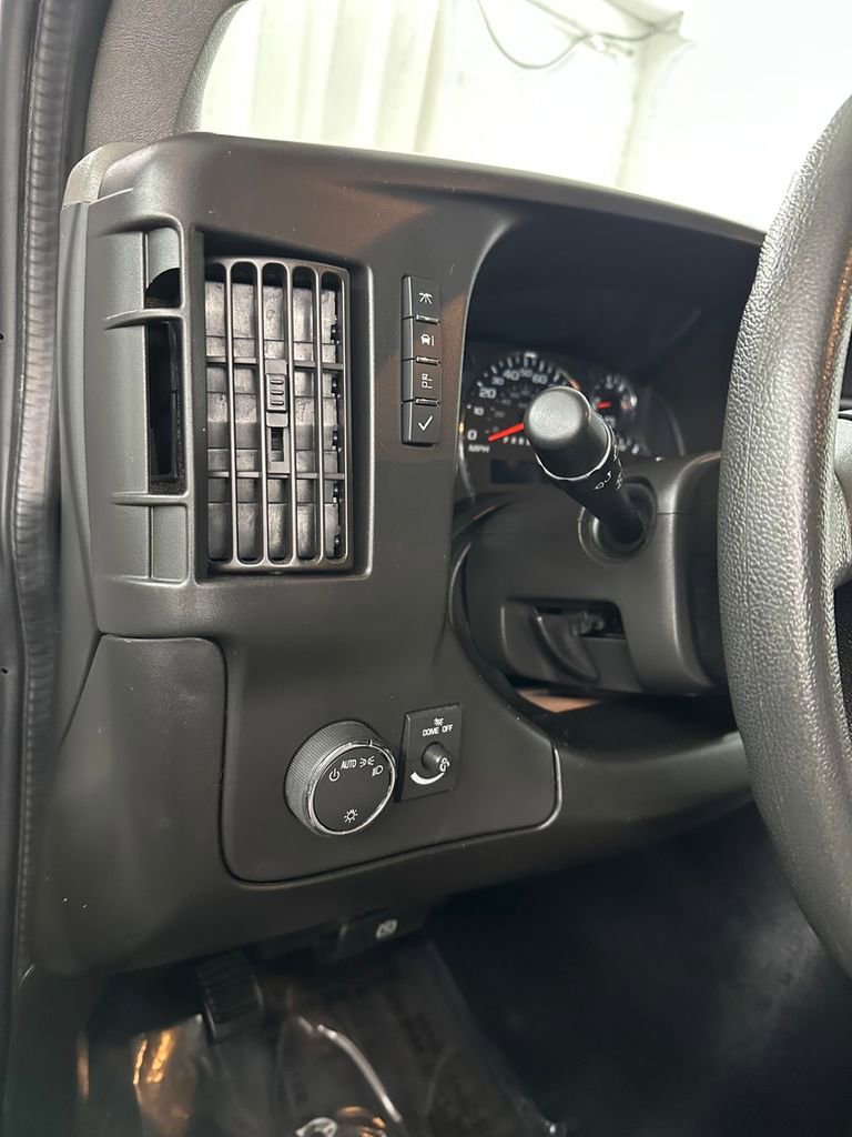 Used 2020 Chevrolet Express 2500 image 13
