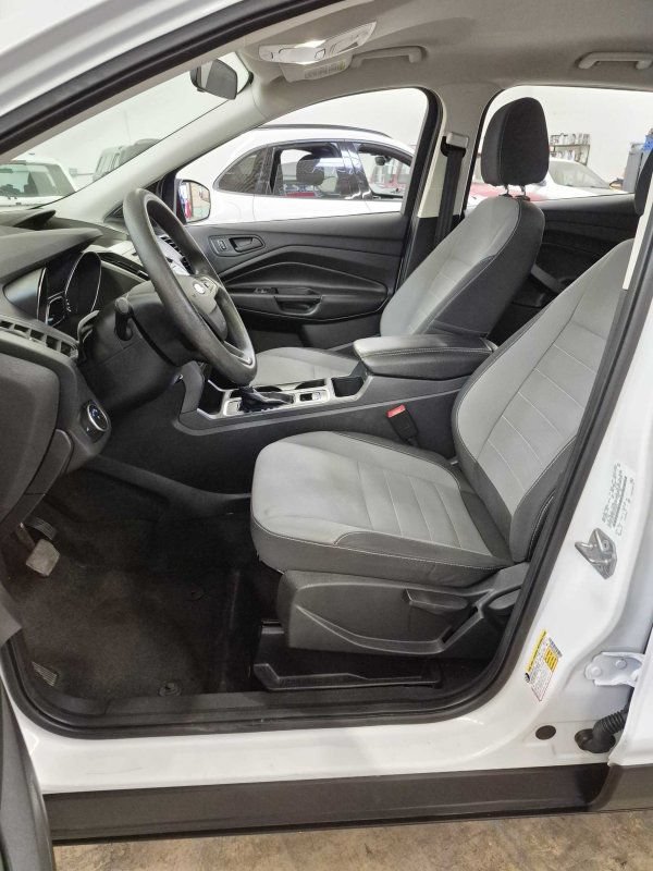 Used 2017 Ford Escape S FWD image 4