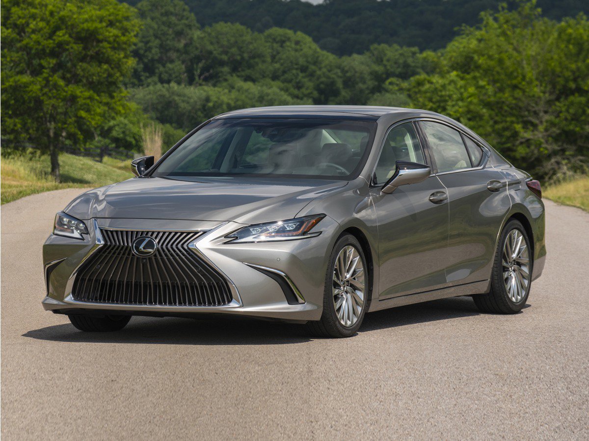 Used 2020 Lexus ES 300h w/ Premium Package