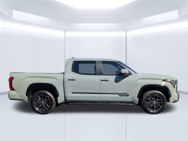 Used 2024 Toyota Tundra Platinum AWD/4WD image 8