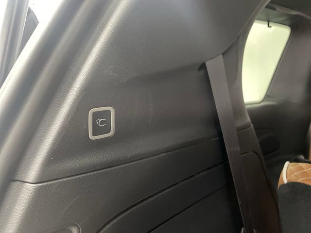 Used 2024 Chrysler Pacifica Pinnacle image 18