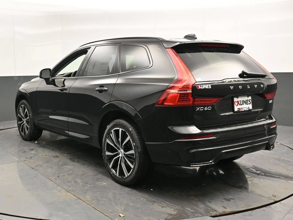 Used 2025 Volvo XC60 B5 Plus w/ Protection Package Premier AWD/4WD image 11