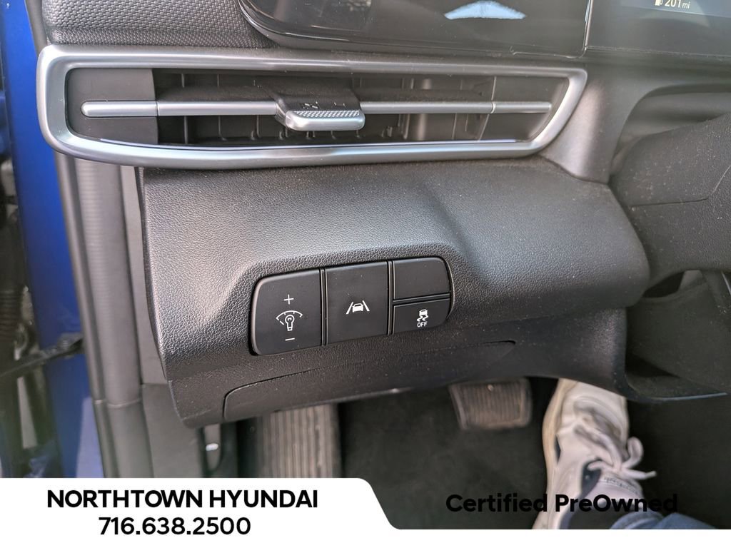 Certified 2023 Hyundai Elantra Limited image 31