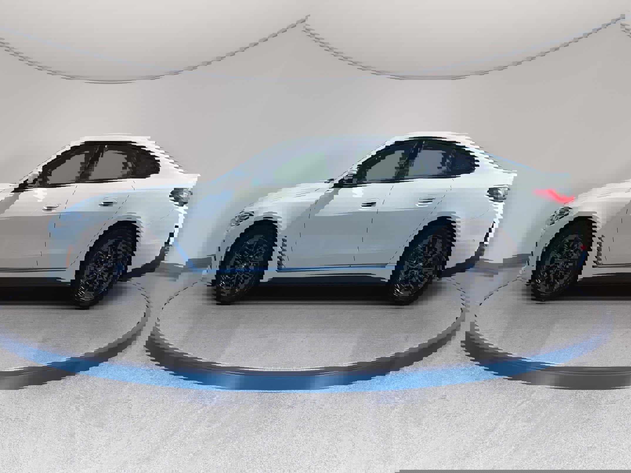 Used 2023 BMW i4 eDrive40 w/ Premium Package image 8