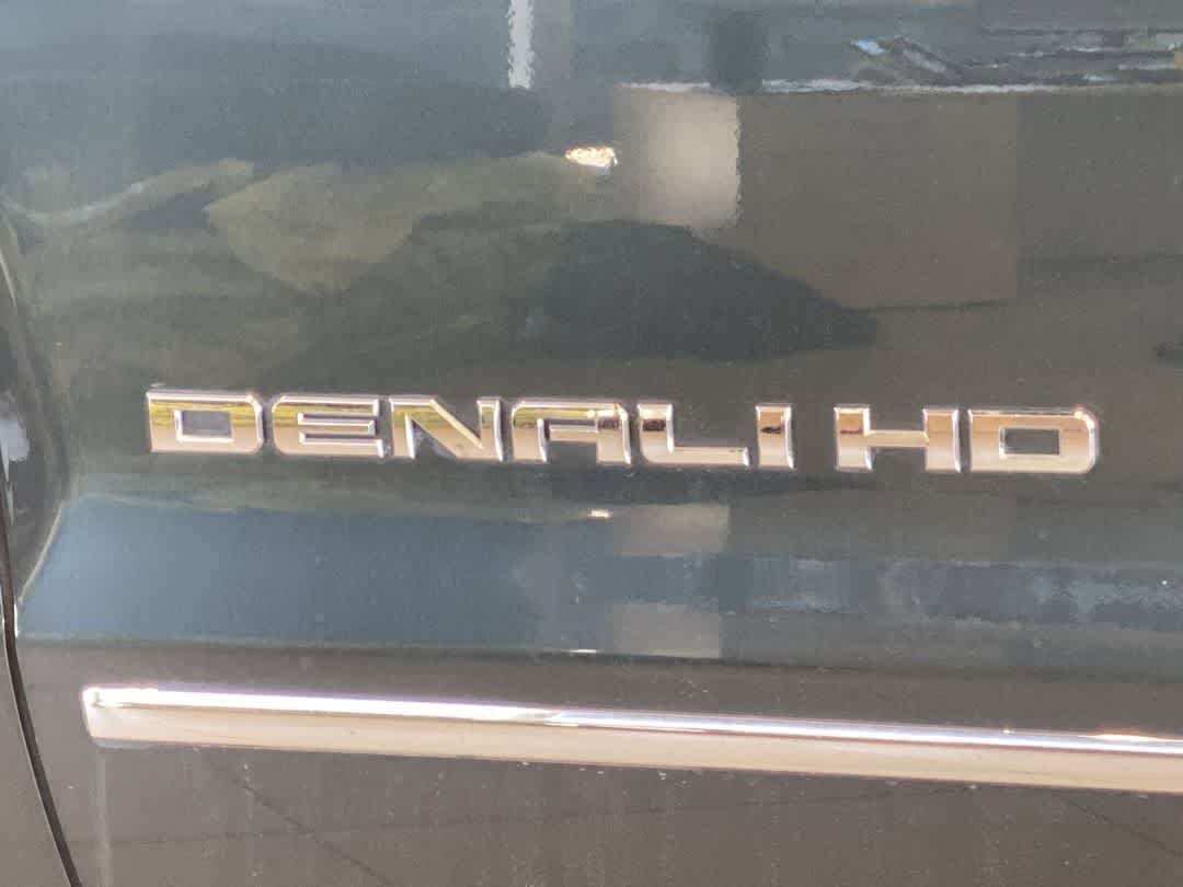Used 2018 GMC Sierra 3500 Denali w/ Duramax Plus Package AWD/4WD image 11