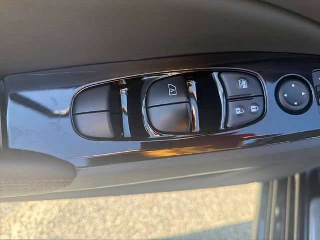 Used 2025 Nissan Altima 2.5 SR FWD image 20