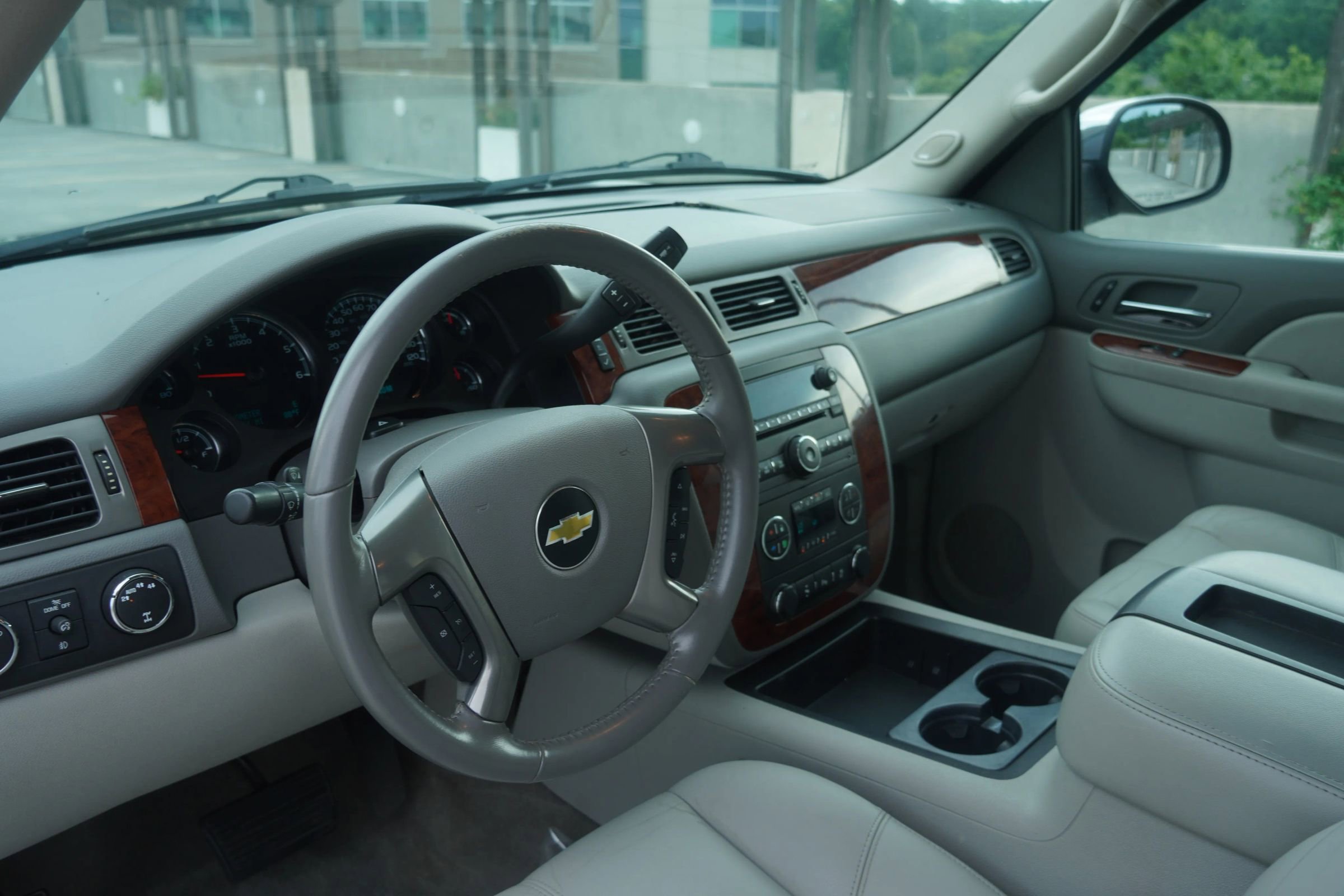 Used 2012 Chevrolet Avalanche LT w/ All-Star Edition image 7