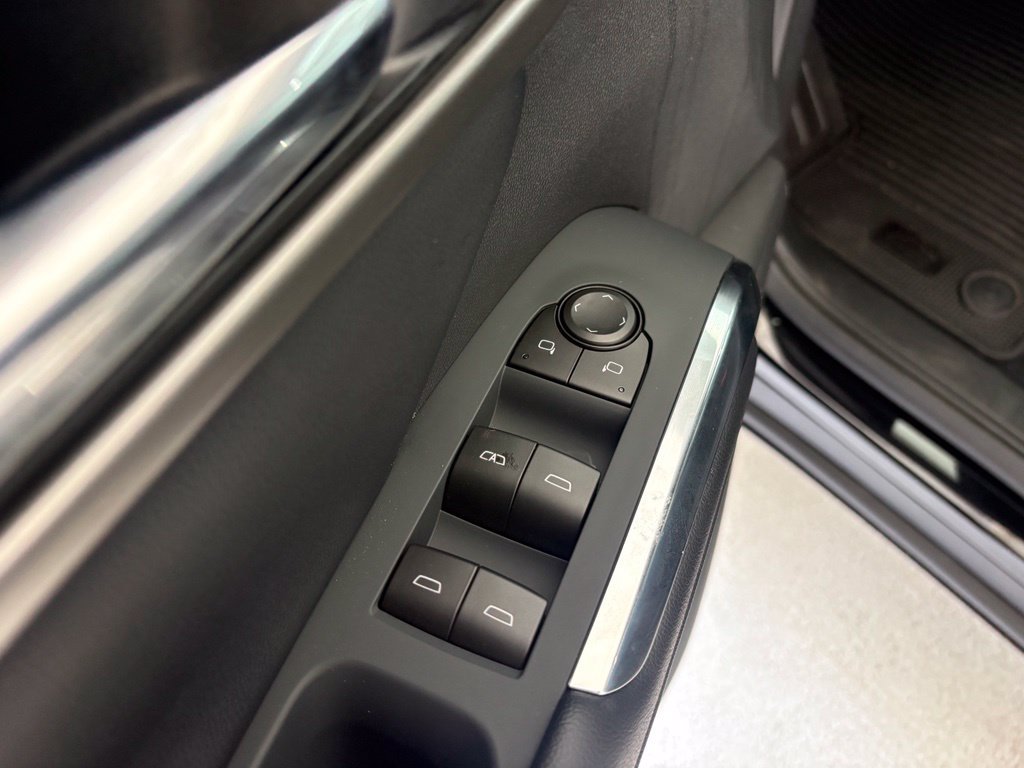 New 2027 Chevrolet Traverse LT FWD image 22