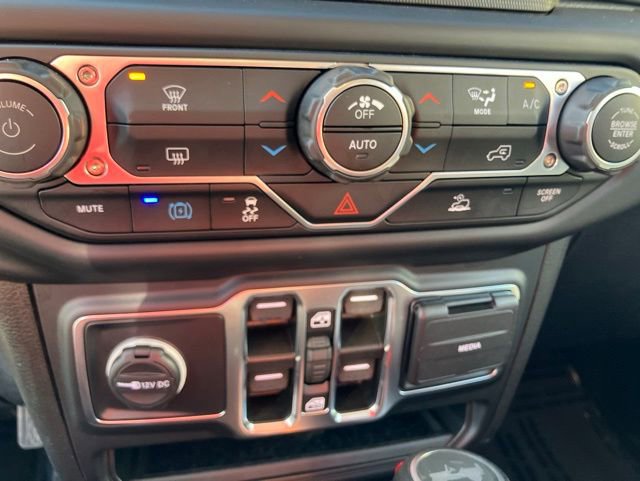 Used 2023 Jeep Wrangler Unlimited AWD/4WD image 12