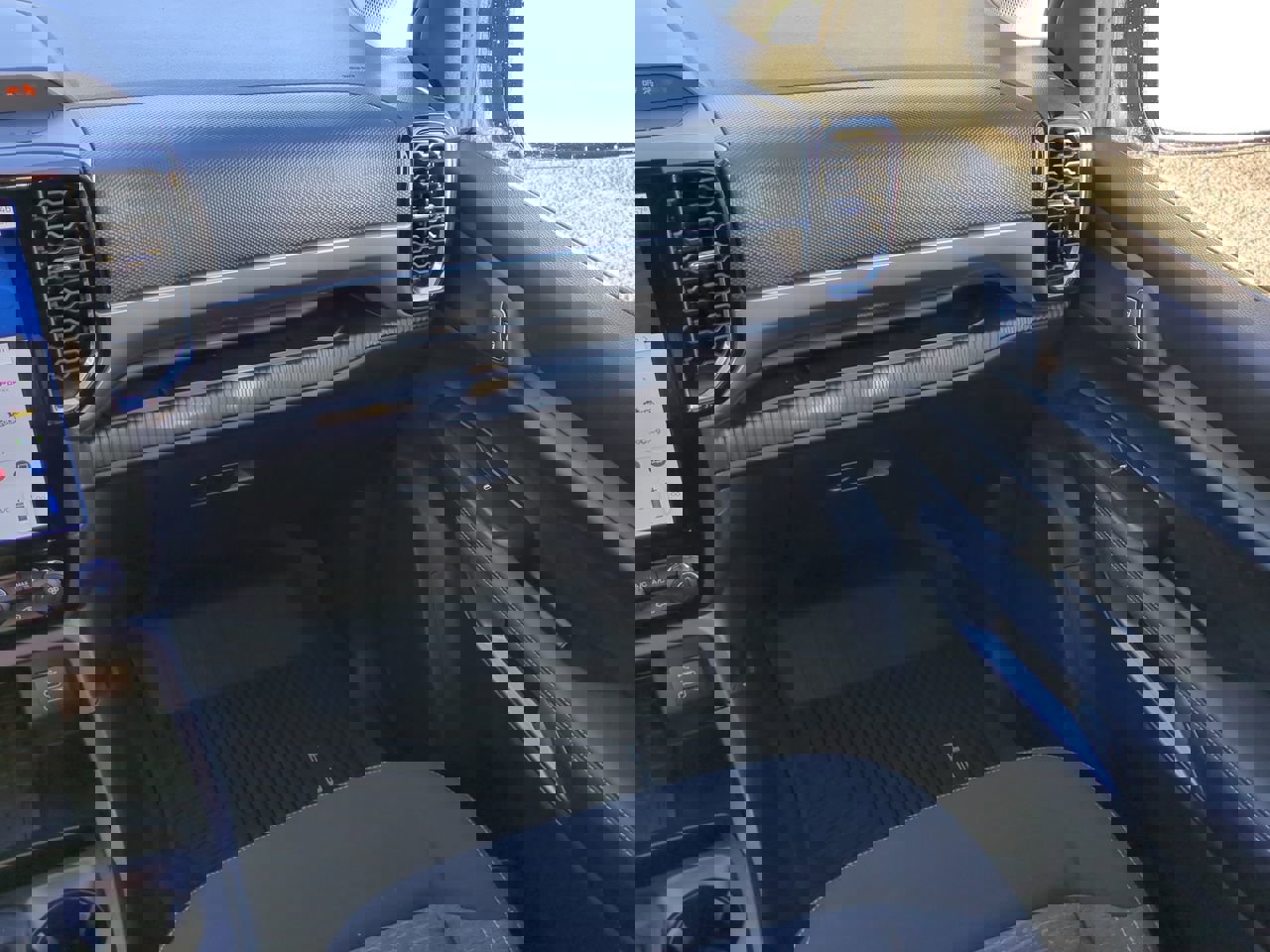 Used 2024 Ford Ranger XLT w/ FX4 Off-Road Package image 17