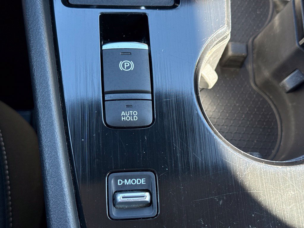 Certified 2024 Nissan Rogue SV FWD image 29
