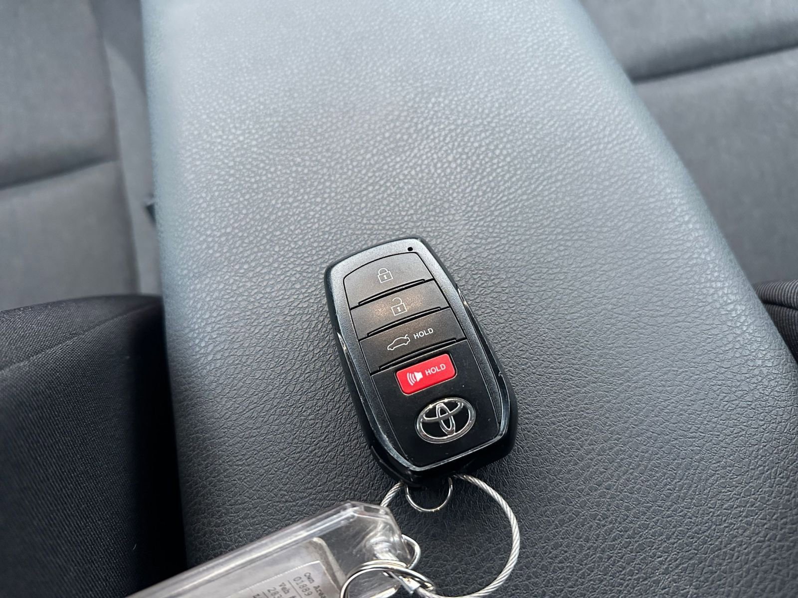 Used 2025 Toyota Camry LE image 22