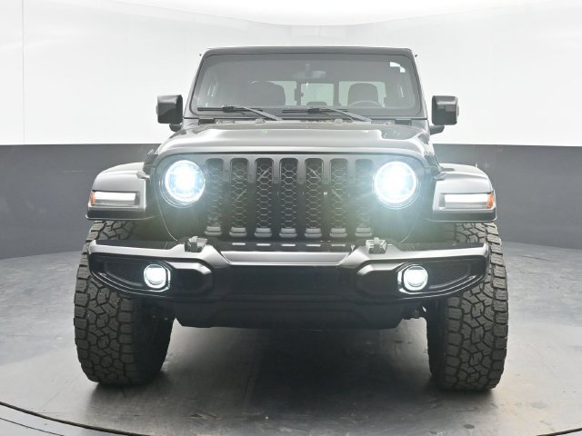 Used 2023 Jeep Gladiator Overland AWD/4WD image 3