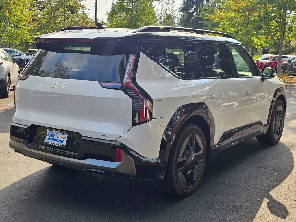 New 2026 Kia EV9 GT-Line image 5