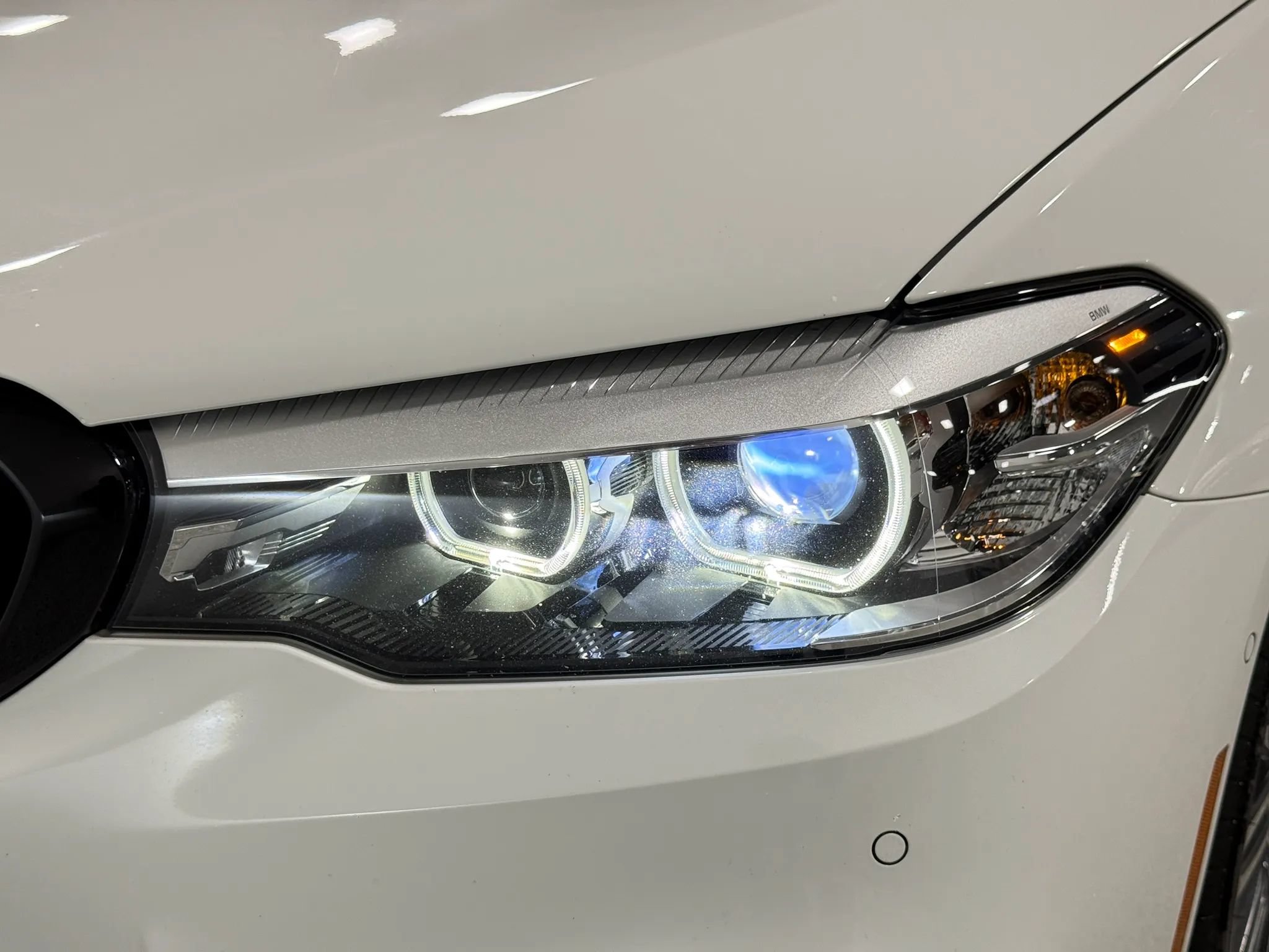 Used 2018 BMW 530e xDrive w/ M Sport Package 2 AWD/4WD image 71
