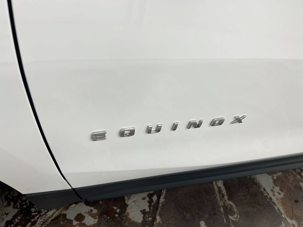 Used 2023 Chevrolet Equinox LT FWD image 25