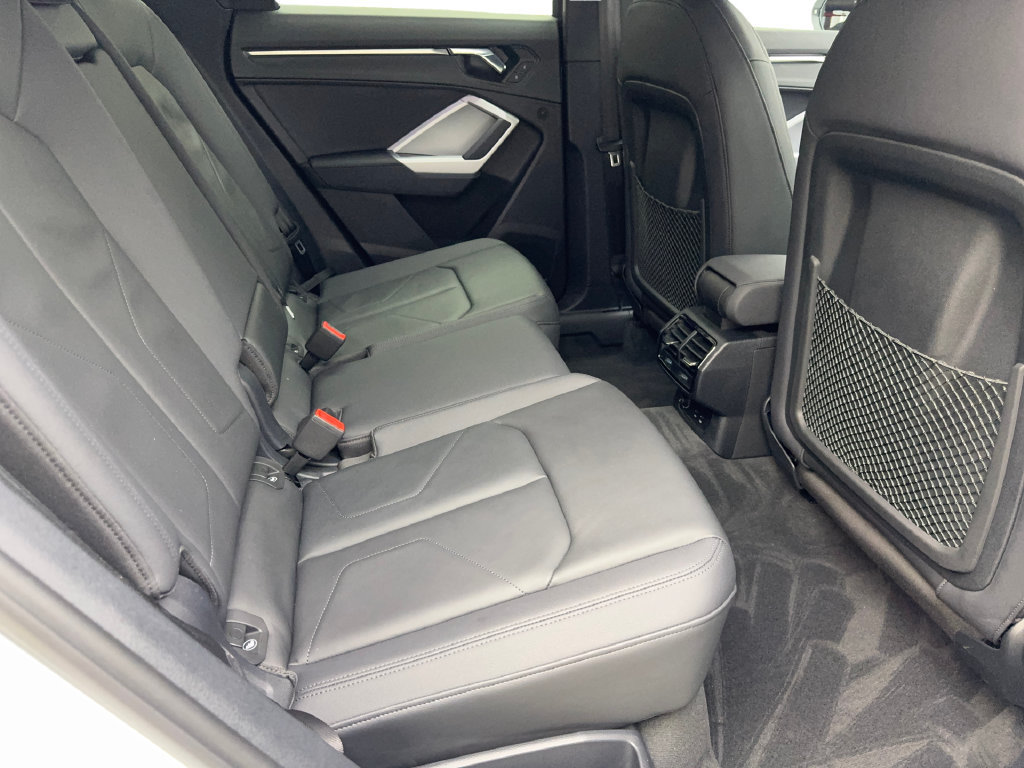 Used 2022 Audi Q3 2.0T Premium w/ Convenience Package AWD/4WD image 42