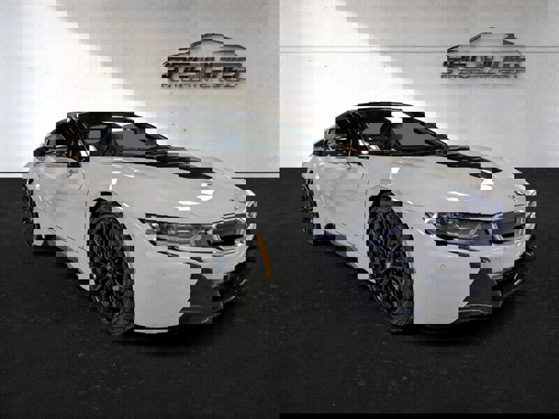 Used 2019 BMW i8 Roadster image 1