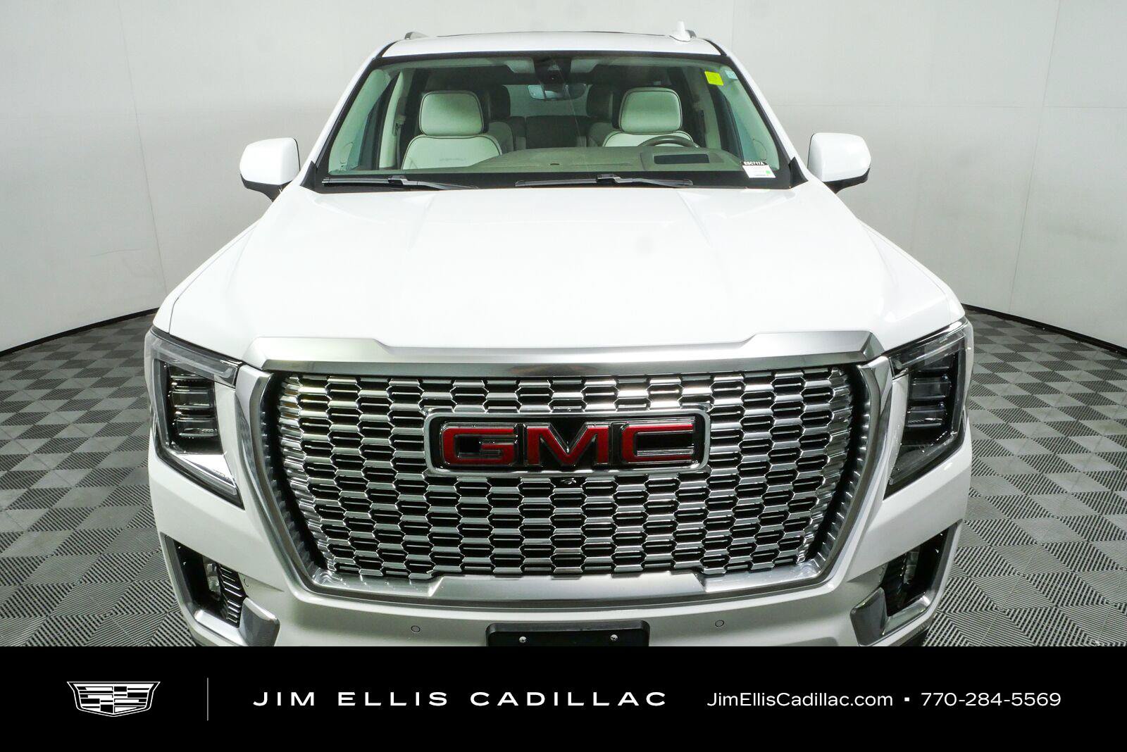 Used 2021 GMC Yukon XL Denali w/ Denali Premium Package RWD image 29