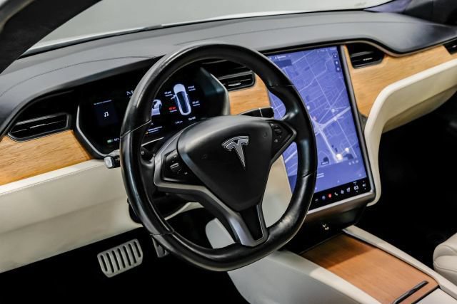 Used 2021 Tesla Model S Performance AWD/4WD image 16