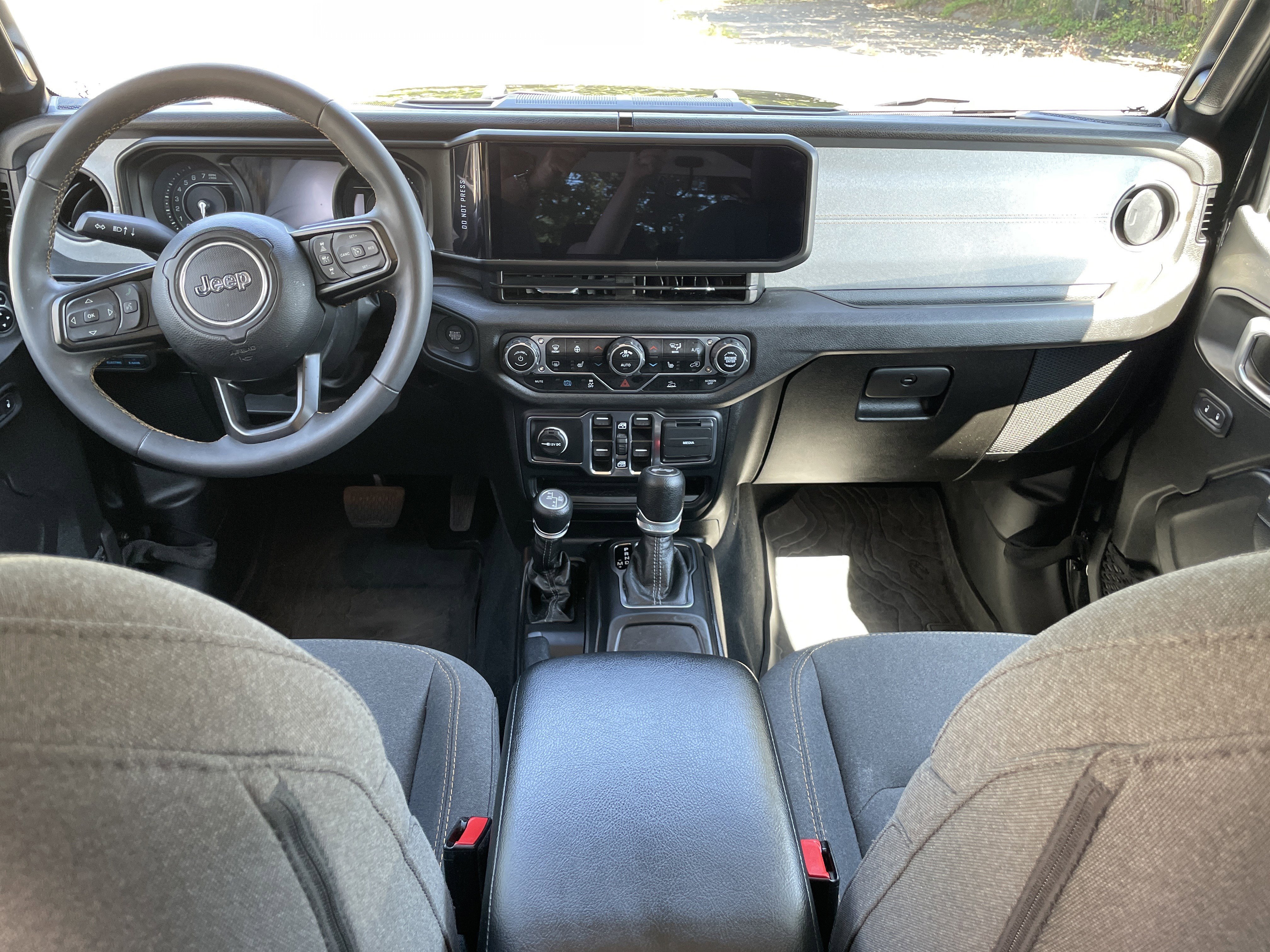 Certified 2024 Jeep Wrangler Sport S w/ Convenience Group image 29