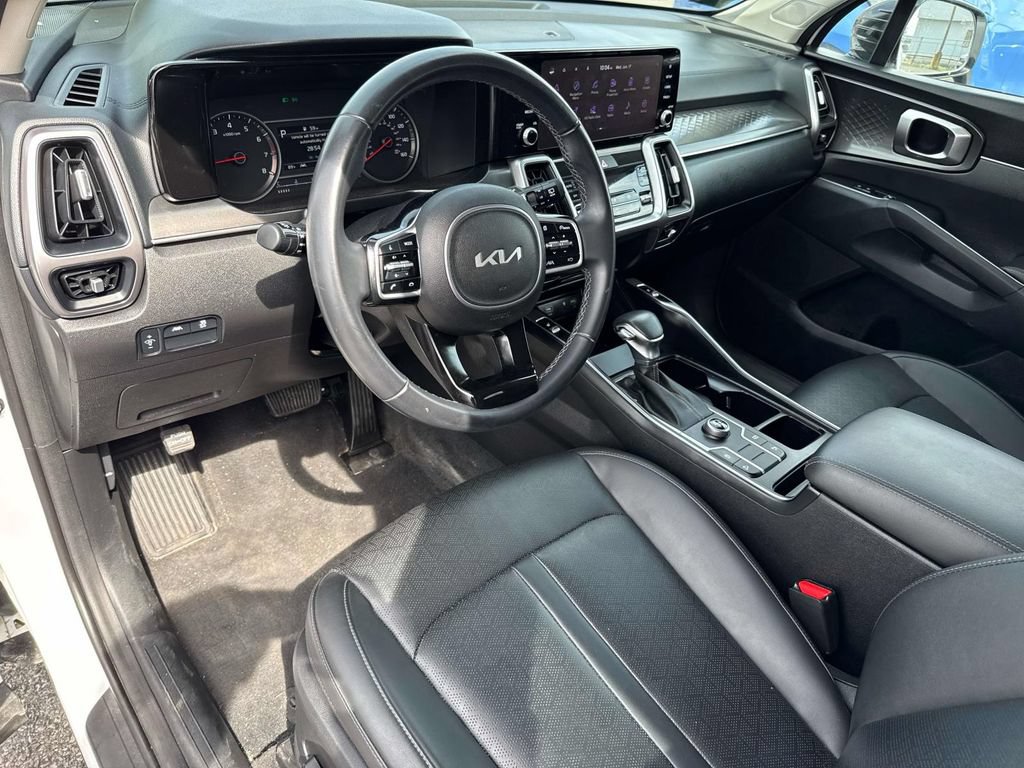 Certified 2023 Kia Sorento S w/ Panoramic Sunroof Package FWD image 11