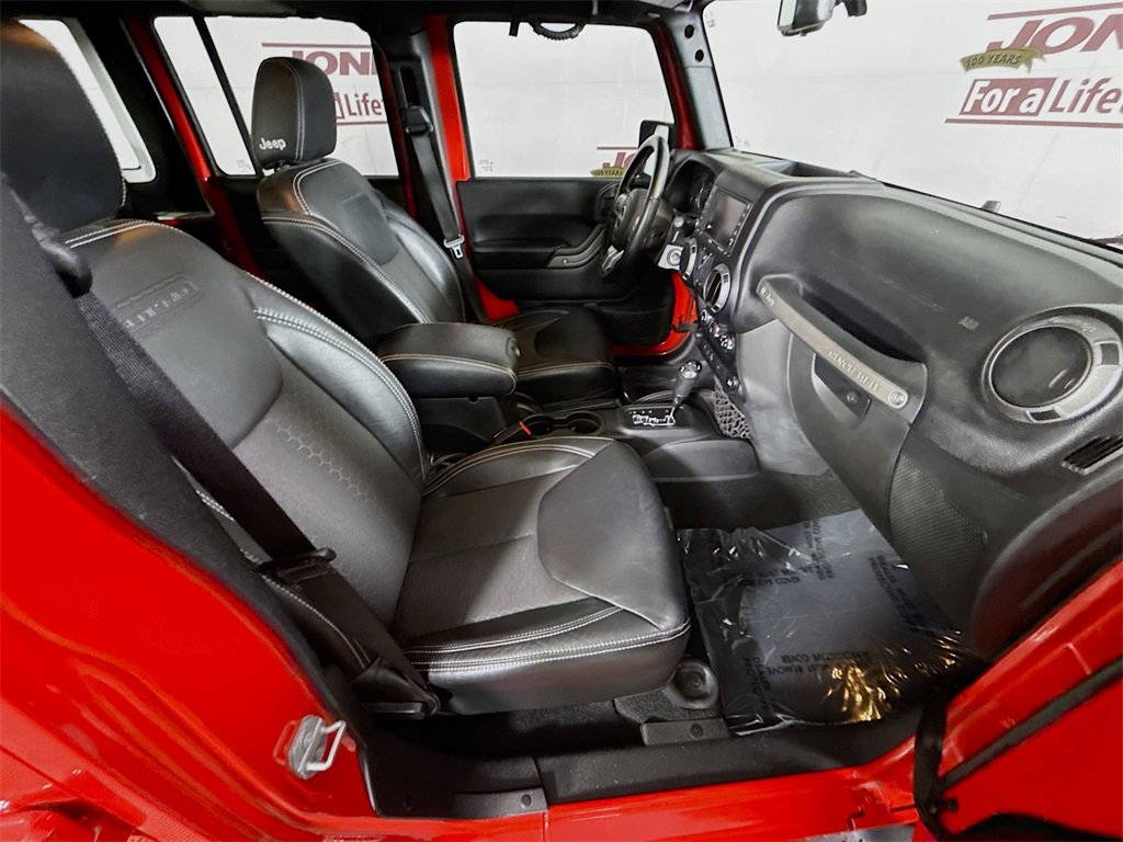 Used 2017 Jeep Wrangler Unlimited Freedom Edition image 23
